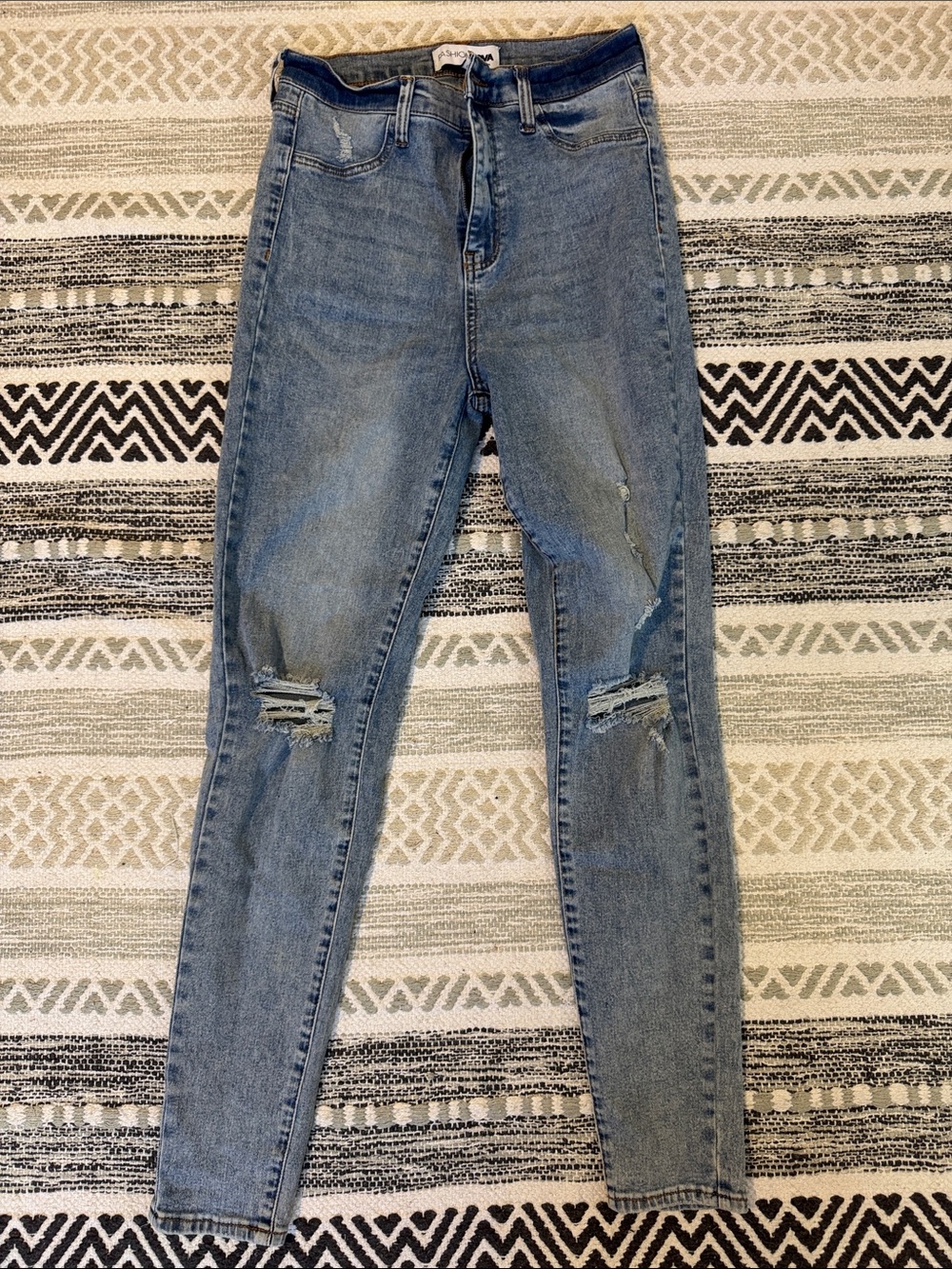 Fashion Nova Light Blue Distressed Skinny Jeans SIZE 9